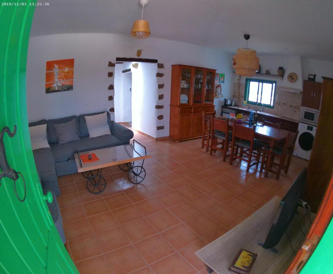 Buganvilla Molino Tinajo Exteriör bild